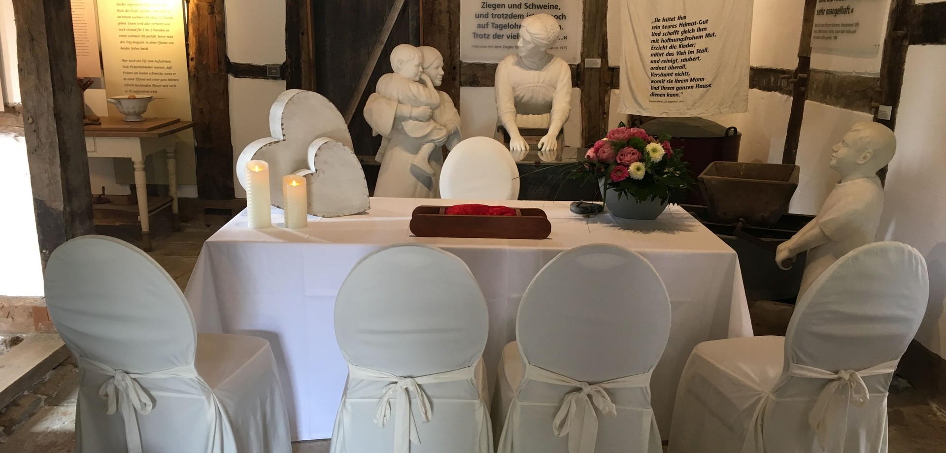 Geschmückter Trausaa lim Ziegeleimuseum